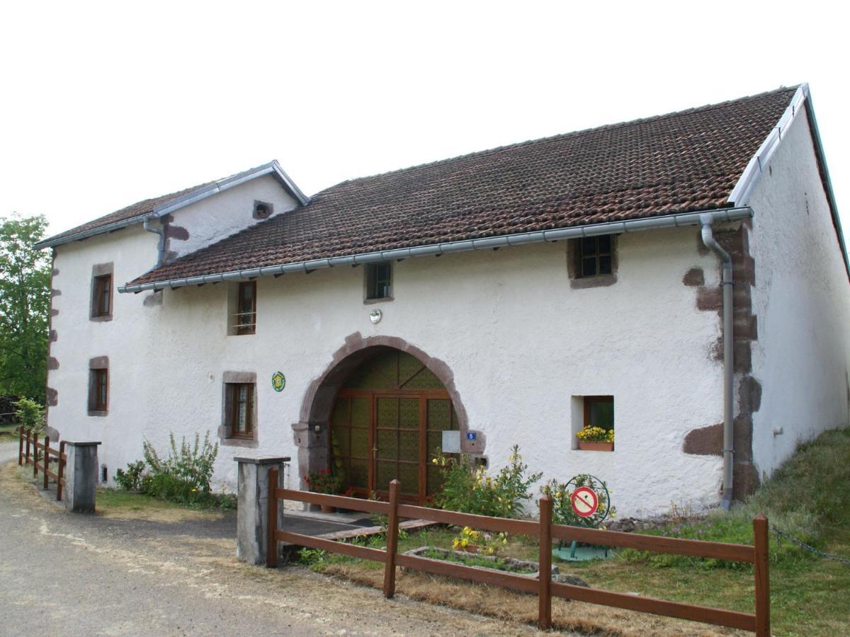 Spacious Holiday Home Near The Forest Esmoulieres Room photo